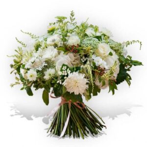 Bouquet misto con rose bianche