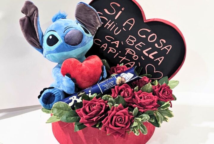 Regalo San Valentino: Cuore Rosso con Personaggio Stitch