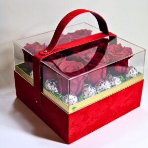 Scatola a Cuore San Valentino Love Amore con Rose Rosse Devitalizzate